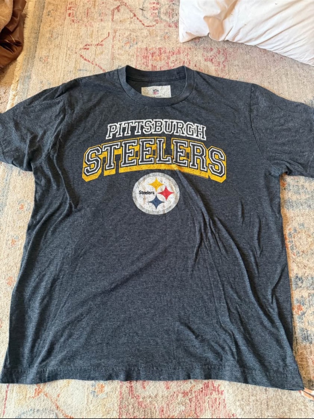 Men's Gray Crewneck T-Shirt